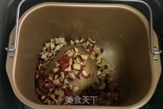 红枣枸杞软欧包的做法步骤：5