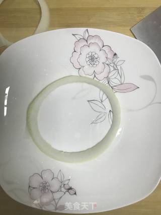 白玉萝卜拼盘的做法步骤：6