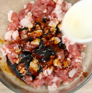 浙江地方特色菜，金华肉圆，老人和小孩都爱吃！的做法步骤：1