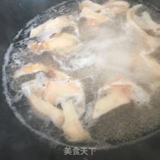 黄瓜拌黄金鲍的做法步骤：8