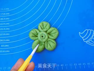 “花样美食”梅花馒头的做法步骤：6