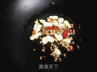 花样美食:荷兰豆木耳烧粉丝的做法步骤：6