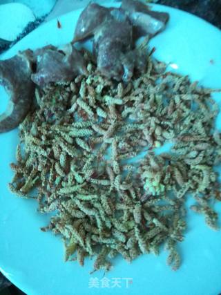 松花蒸肉的做法步骤：2