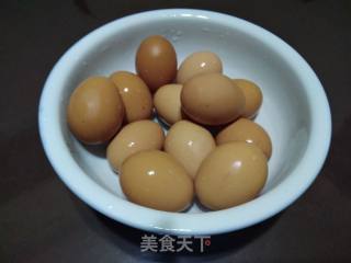 卤蛋的做法步骤：1