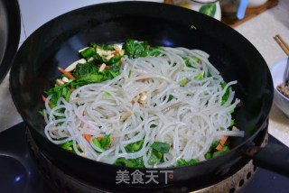 菜心炒粉丝的做法步骤：7