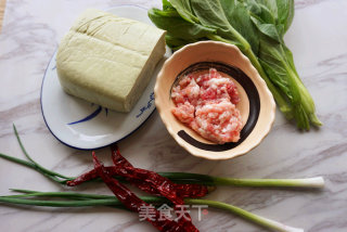 菜心黑豆腐的做法步骤：1