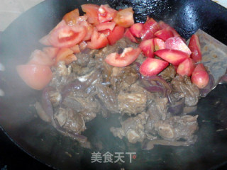 #花样美食#番茄红烩牛肋排的做法步骤：9