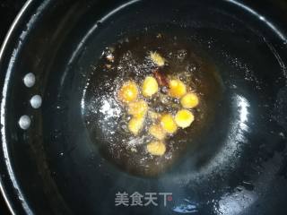 蒜苗走油肉的做法步骤：3