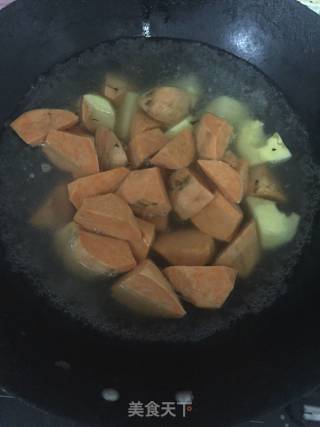 拔丝地瓜的做法步骤：2