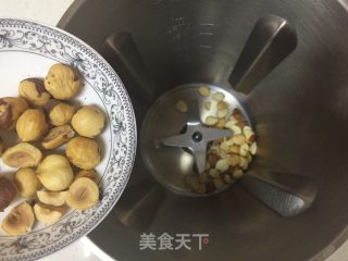 榛子杏仁豆浆的做法步骤：3