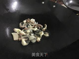 草鱼皮焖豆腐的做法步骤：5