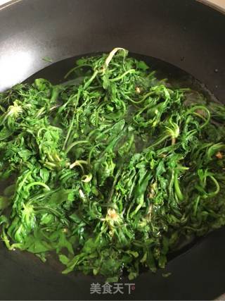 春来野菜香之番茄荠菜肉丸汤的做法步骤：3
