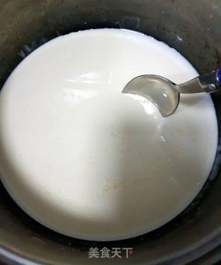花样美食之蒸的焦糖布丁的做法步骤：1