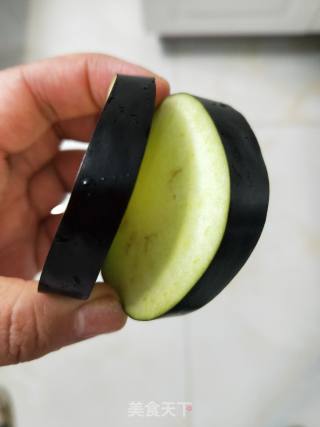 炸茄盒的做法步骤：2