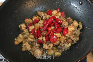 黄焖鸡米饭的做法步骤：3