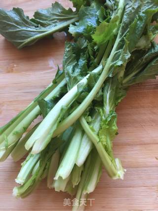 肉片炒苔菜的做法步骤：1