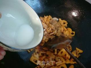 糖醋藕丁的做法步骤：11