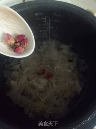 玫瑰银耳羹的做法步骤：6