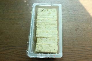 红烧臭豆腐的做法步骤：1