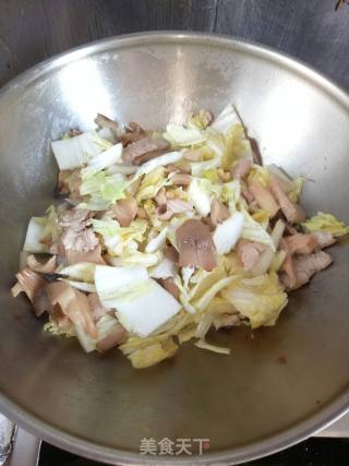 白菜炖蘑菇的做法步骤：3