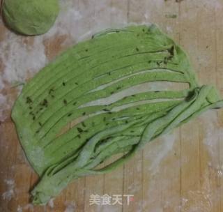 绿色手抓饼的做法步骤：3