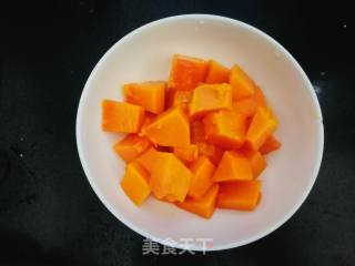 木瓜西米露的做法步骤：2