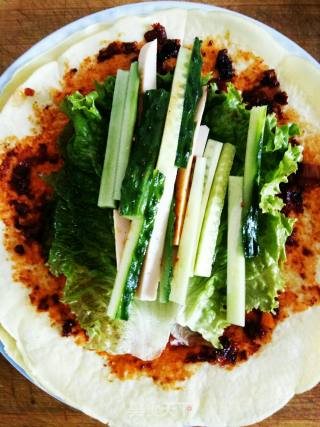 火腿蔬菜鸡蛋饼的做法步骤：12
