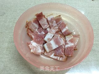 火腿培根薄底披萨的做法步骤：5