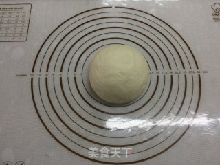 火腿培根薄底披萨的做法步骤：6