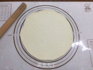 火腿培根薄底披萨的做法步骤：7