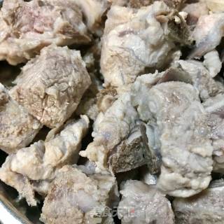 红烧黄豆排骨的做法步骤：2