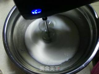 八寸戚风蛋糕的做法步骤：7