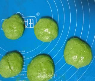 油炸菠菜饼的做法步骤：2