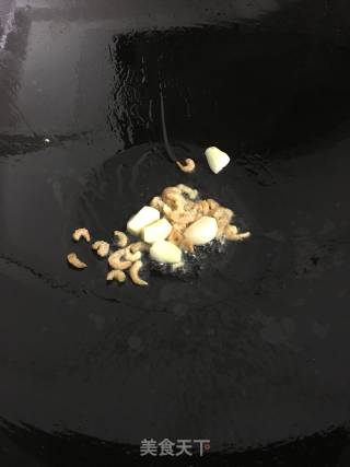 猪油渣焖豆腐的做法步骤：4