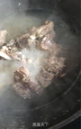 排骨炖山药的做法步骤：2