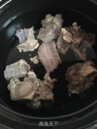 排骨炖山药的做法步骤：4