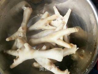 辣爆凤爪的做法步骤：2