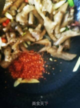 辣爆凤爪的做法步骤：8