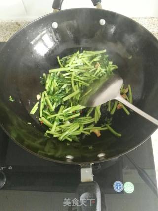 清炒茼蒿????的做法步骤：3