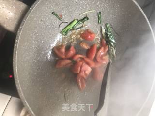 西红柿鸡蛋挂面汤的做法步骤：4