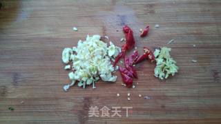 茼蒿炒磷虾的做法步骤：3