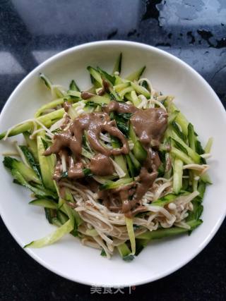 “凉拌菜”黄瓜拌金针菇的做法步骤：4