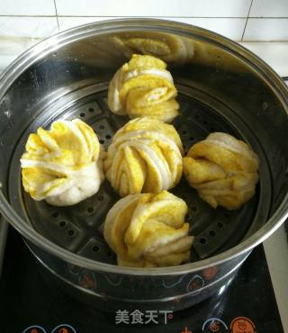 姜黄花卷的做法步骤：15