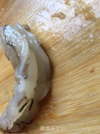 黑胡椒茄味虾仁的做法步骤：2
