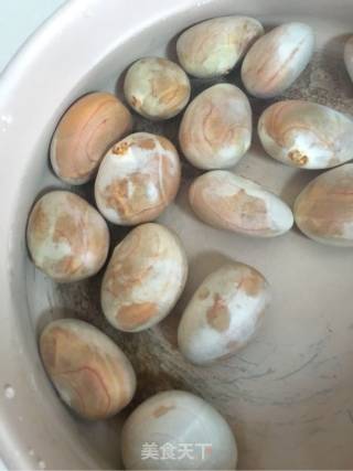 菠萝蜜果仁烧排骨的做法步骤：1