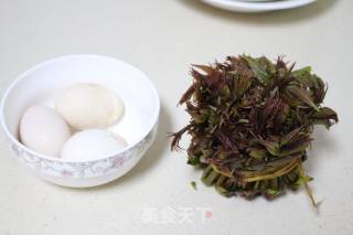 春天最时令——香椿煎蛋的做法步骤：1