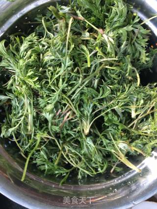 春之食：茵陈麦饭的做法步骤：1
