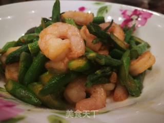 芦笋炒虾仁的做法步骤：5