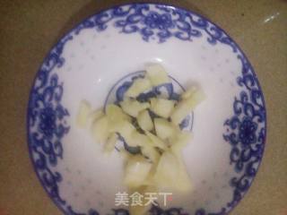 家常小炒---素炒薯叶的做法步骤：3