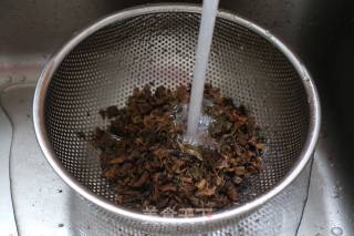 盐菜蒸腊肉的做法步骤：1